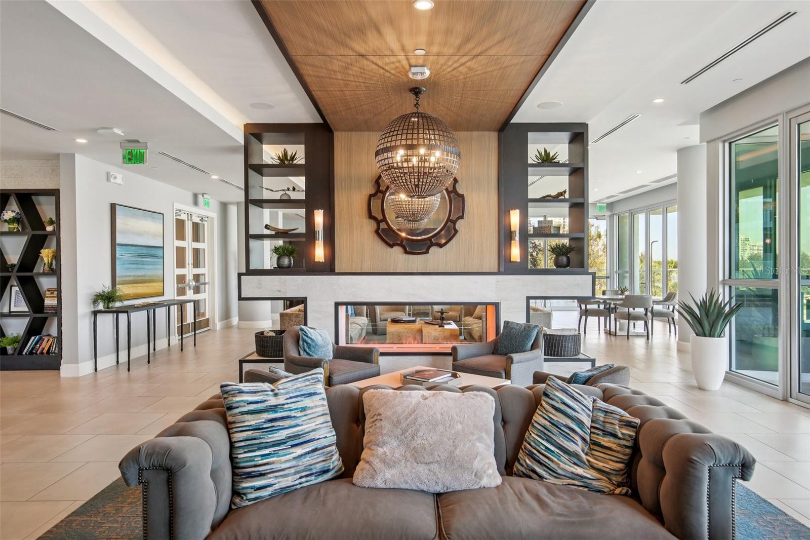 VIRAGE BAYSHORE - Residential