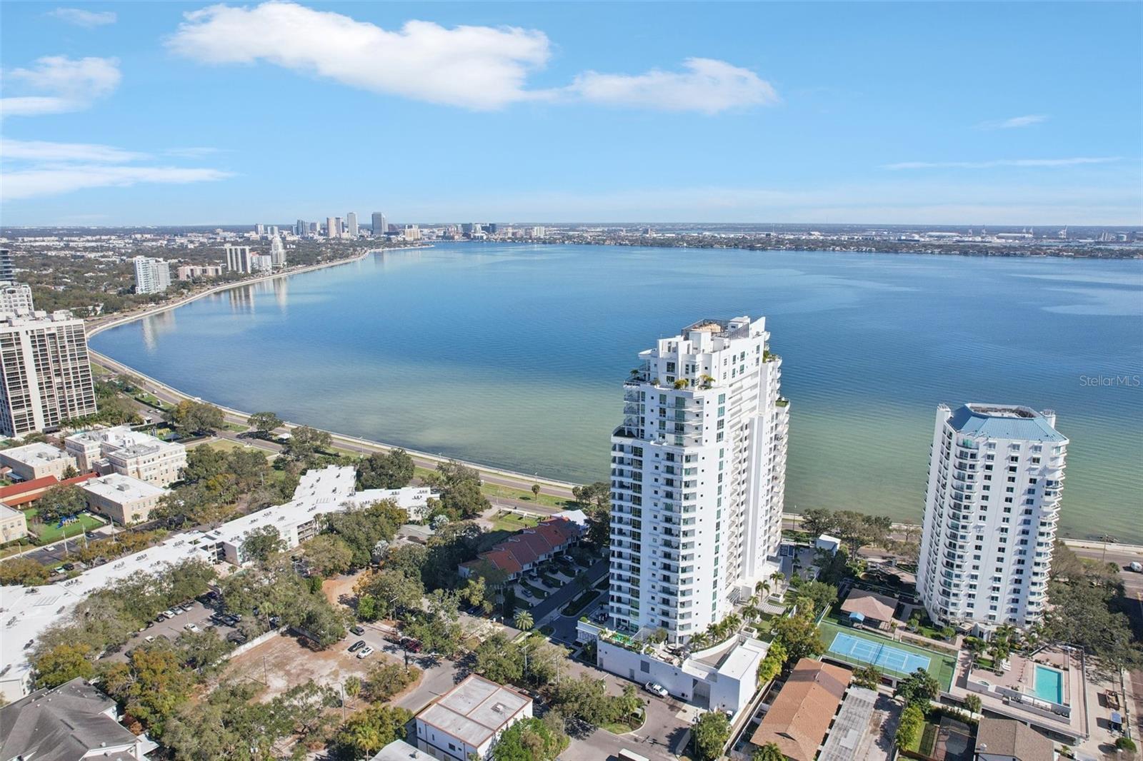 VIRAGE BAYSHORE - Residential