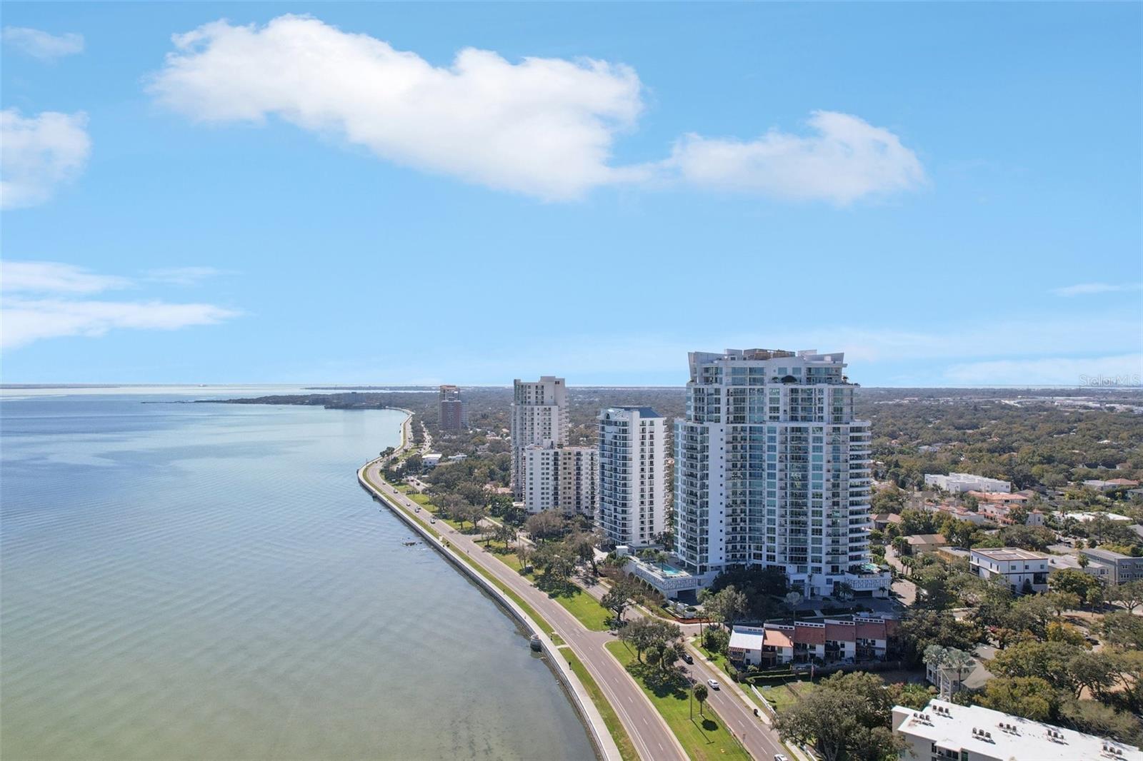 VIRAGE BAYSHORE - Residential