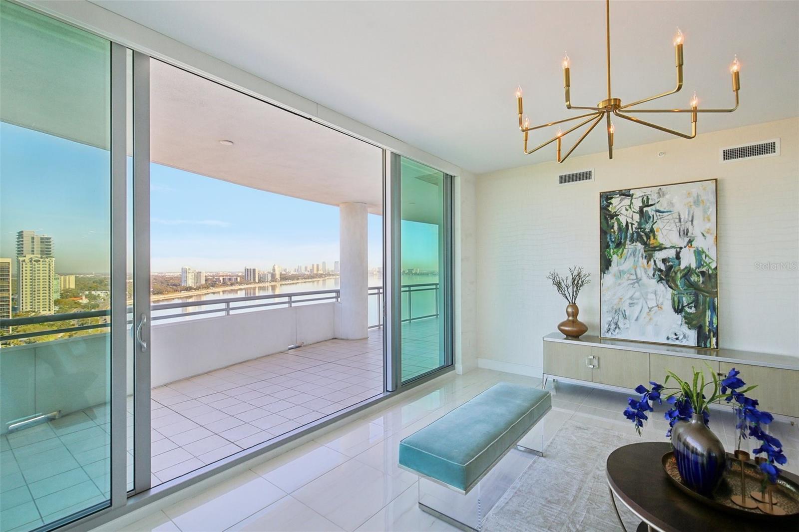 VIRAGE BAYSHORE - Residential