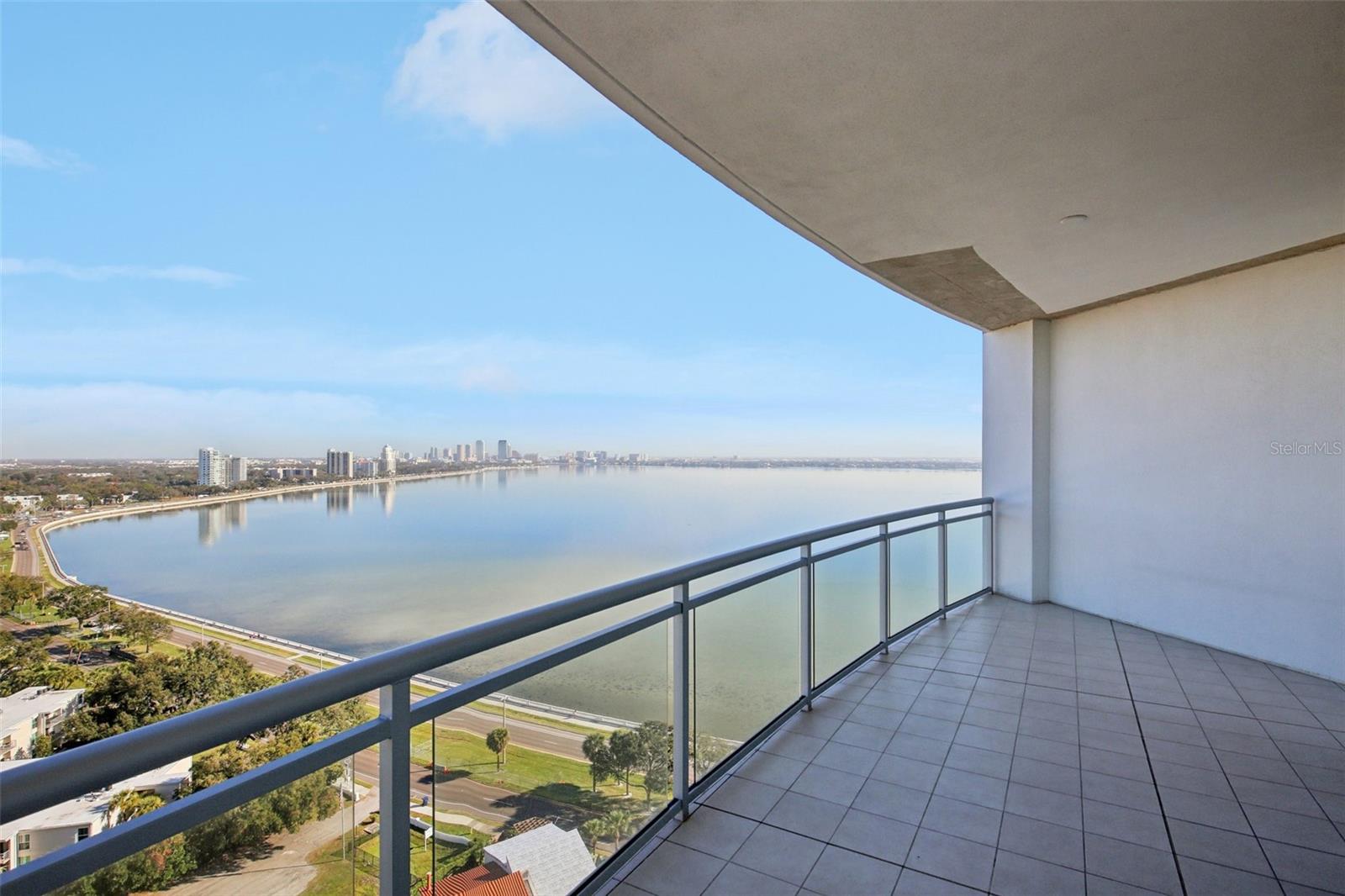VIRAGE BAYSHORE - Residential