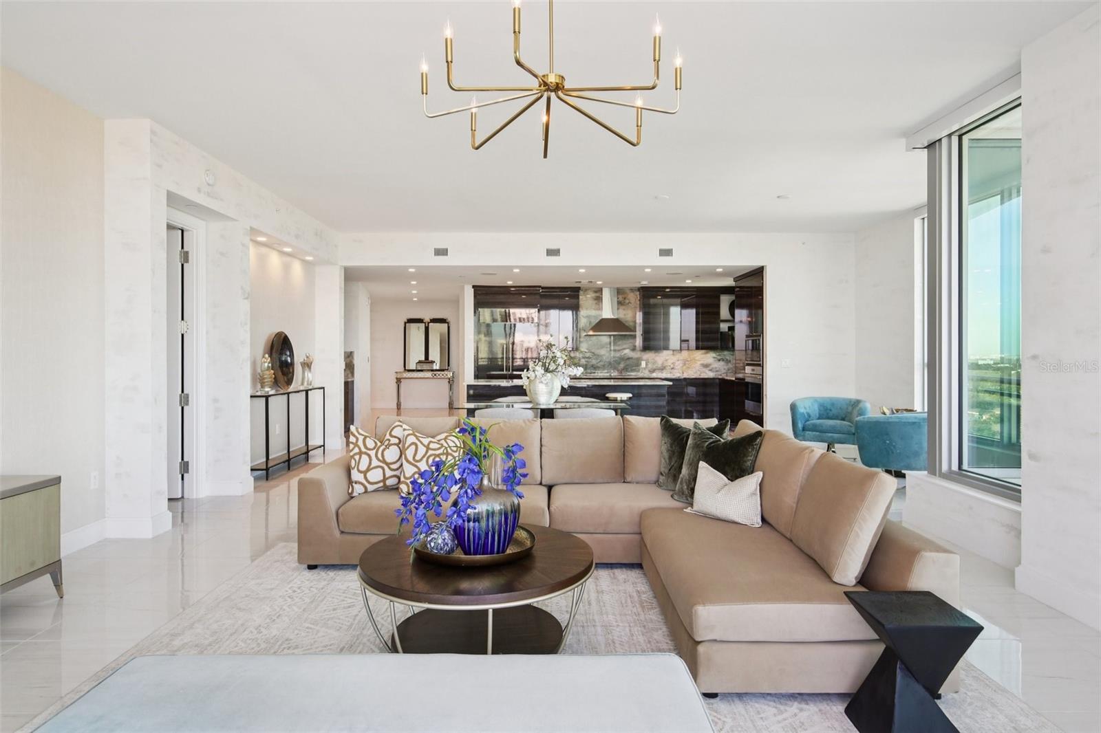 VIRAGE BAYSHORE - Residential