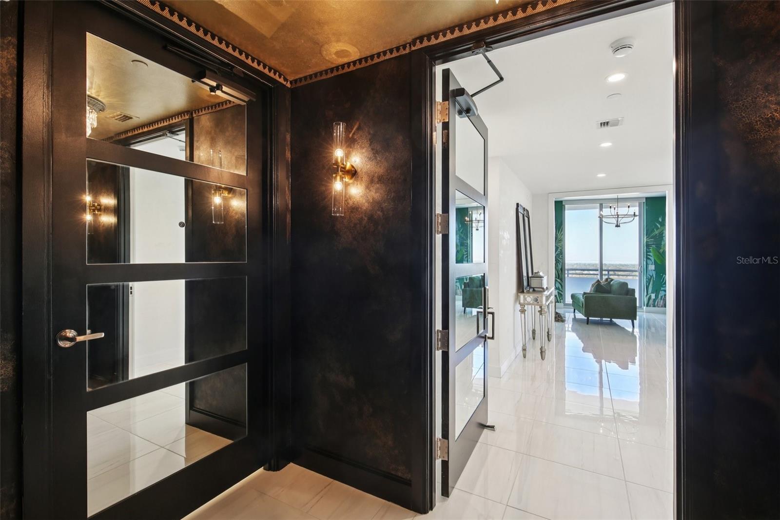 VIRAGE BAYSHORE - Residential