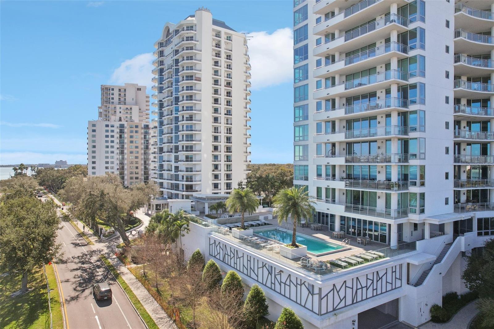 VIRAGE BAYSHORE - Residential