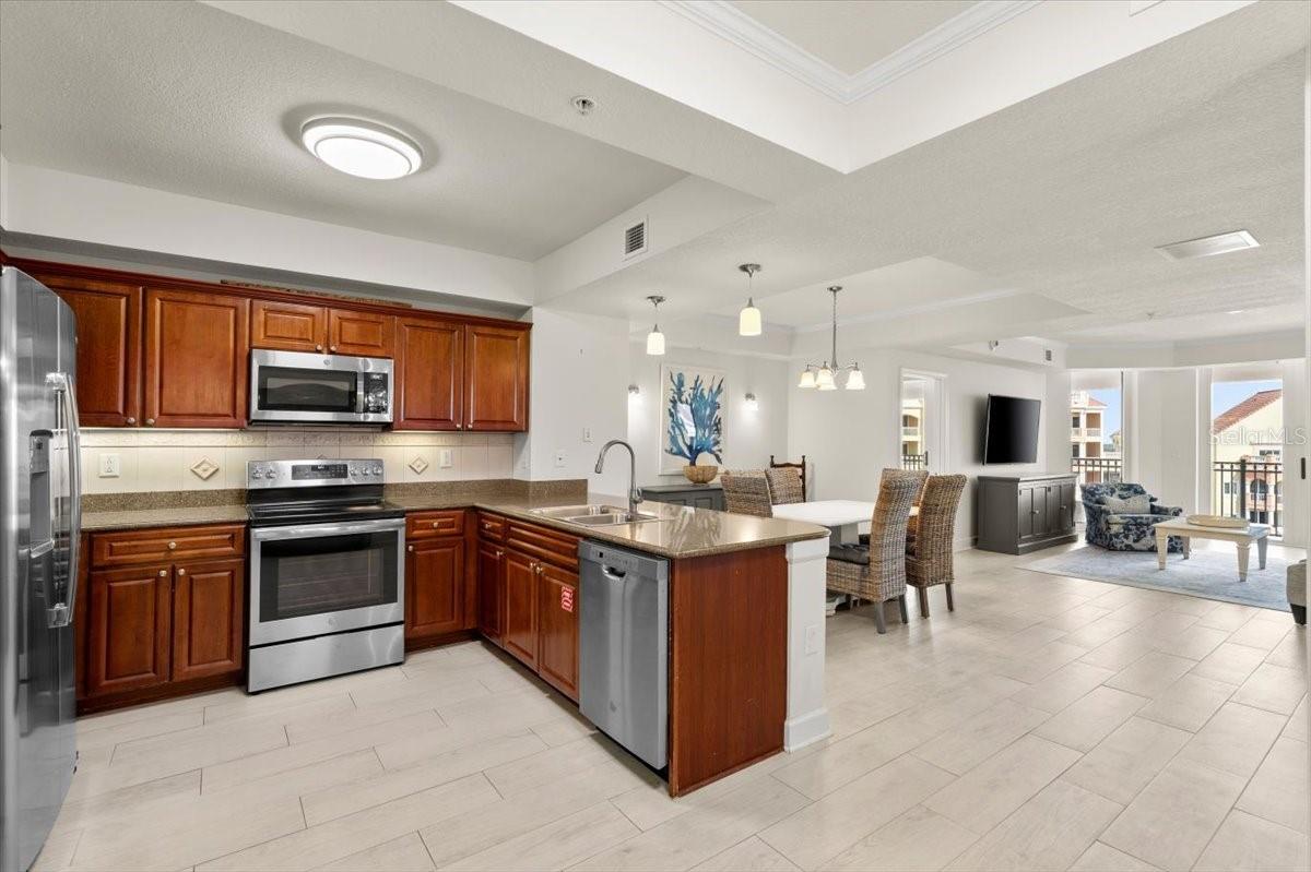 200 OCEAN CREST DRIVE 908