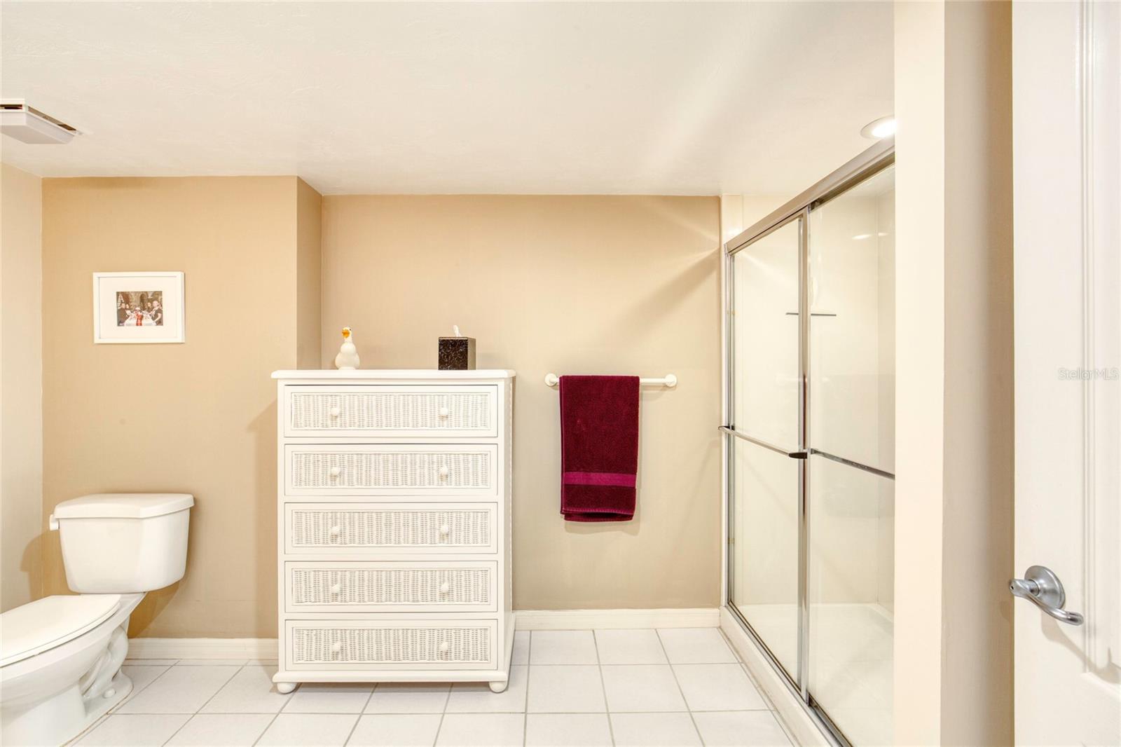 OCEANS 08 - Residential