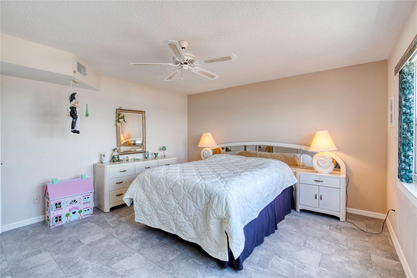 OCEANS 08 - Residential