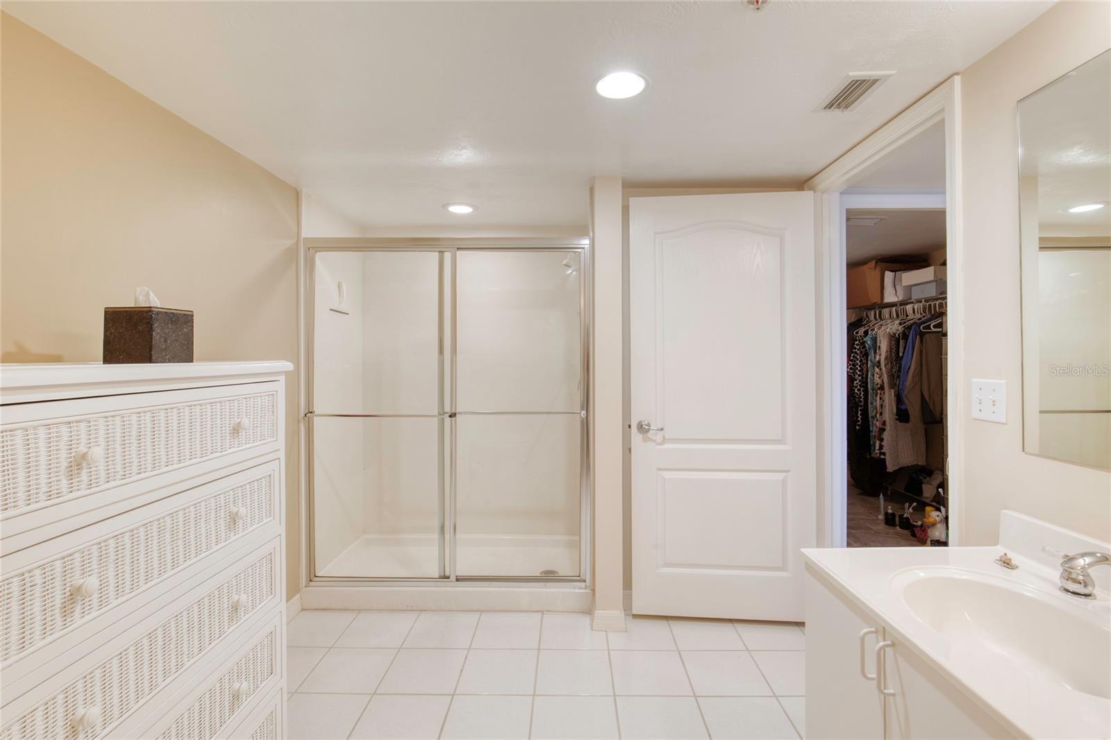 OCEANS 08 - Residential