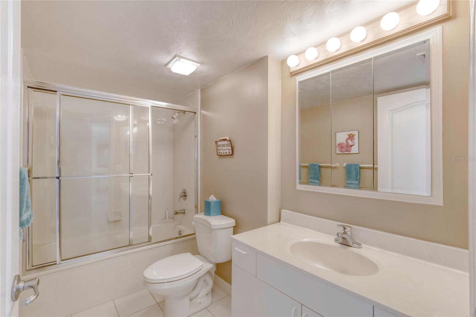 OCEANS 08 - Residential