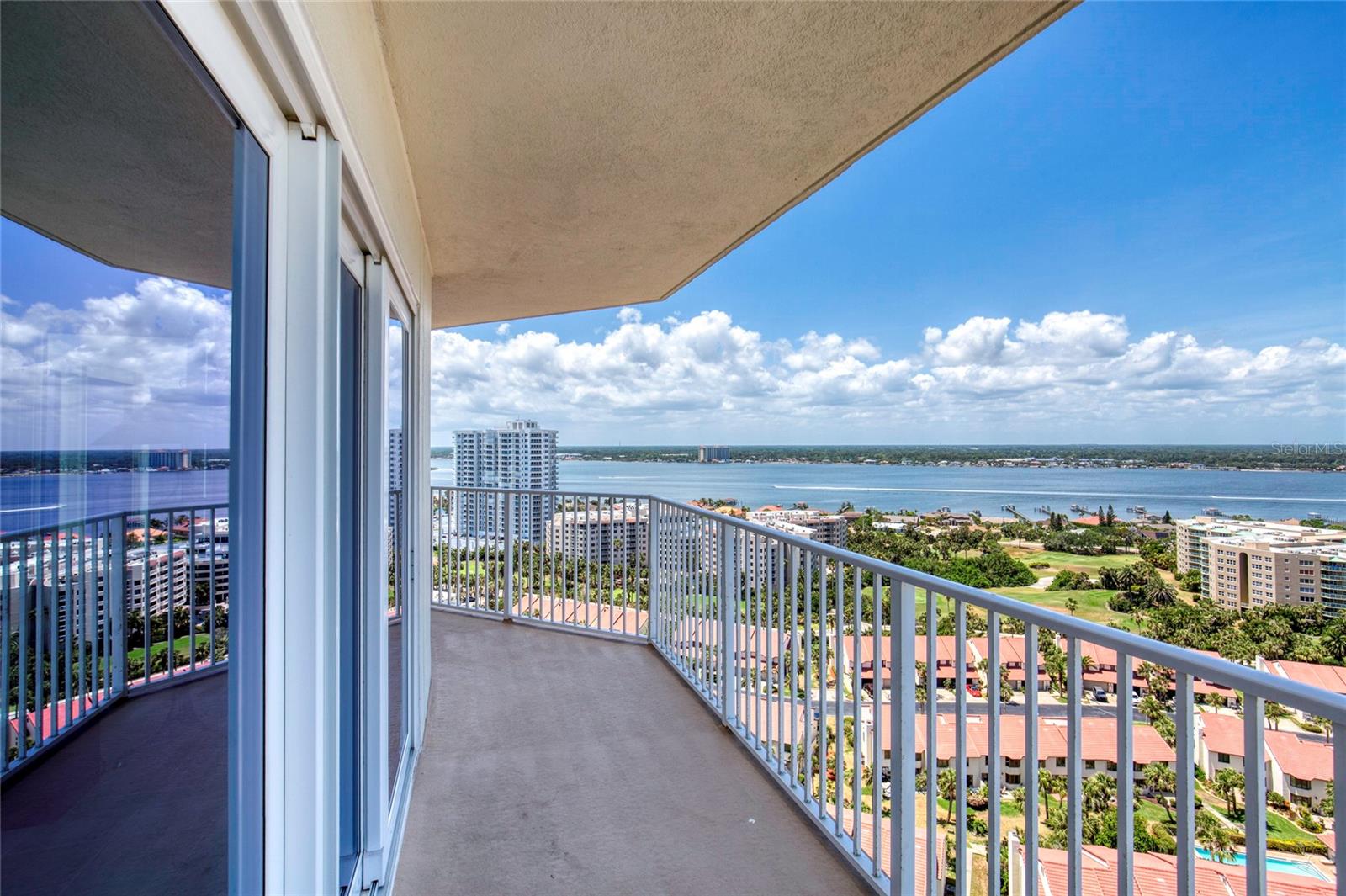 OCEANS 08 - Residential