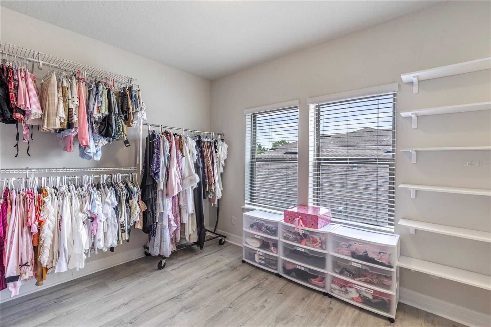 LAKE EMMA SOUND - Residential