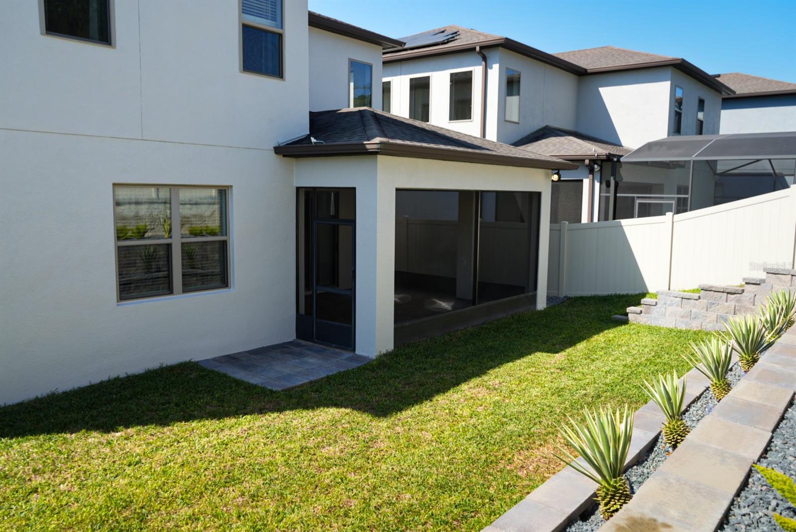 LAKE EMMA SOUND - Residential