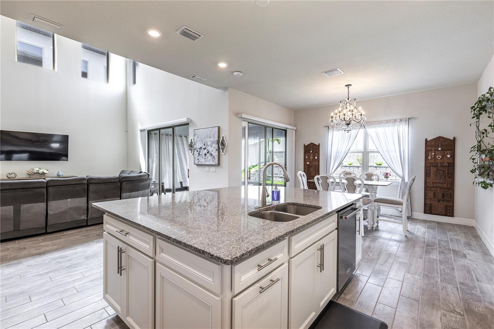 LAKE EMMA SOUND - Residential