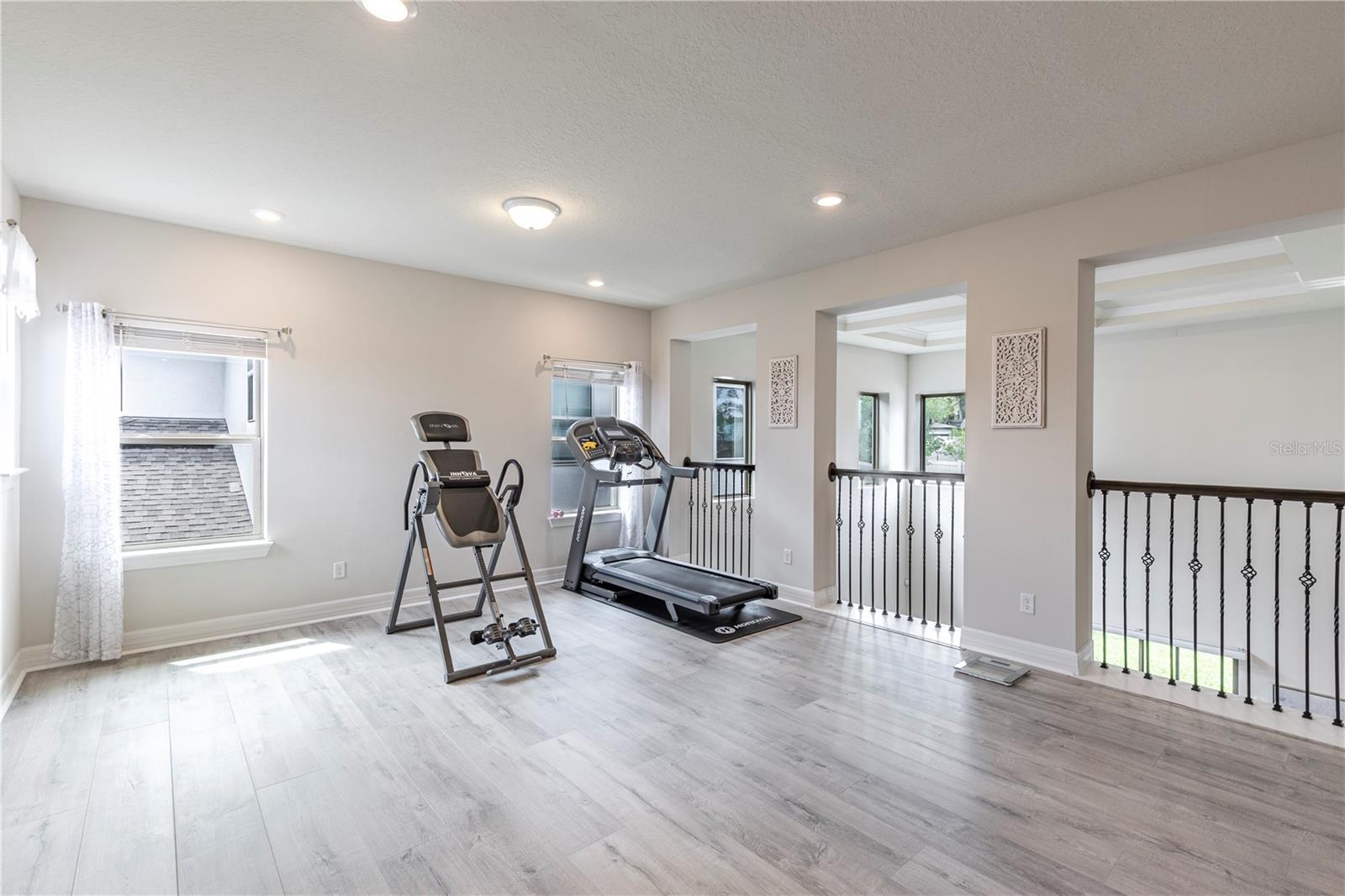 LAKE EMMA SOUND - Residential