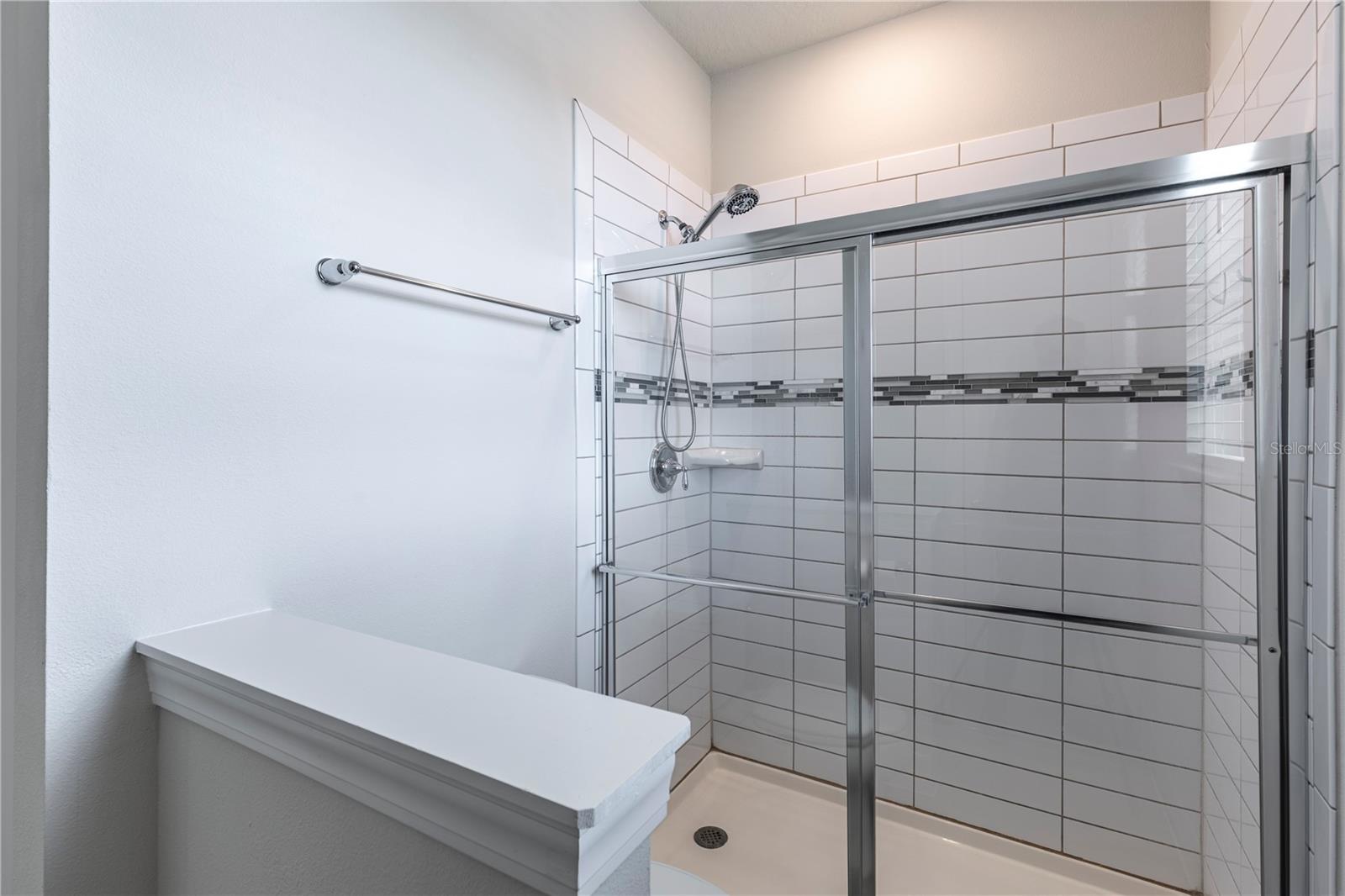 LAKE EMMA SOUND - Residential