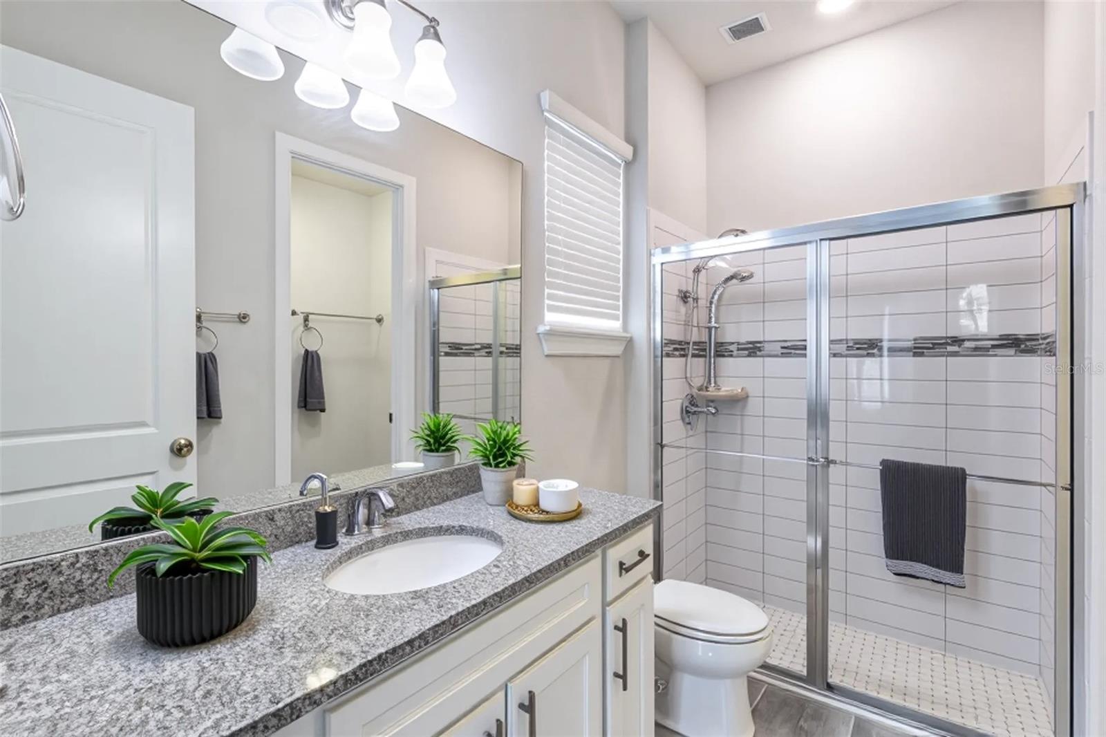 LAKE EMMA SOUND - Residential