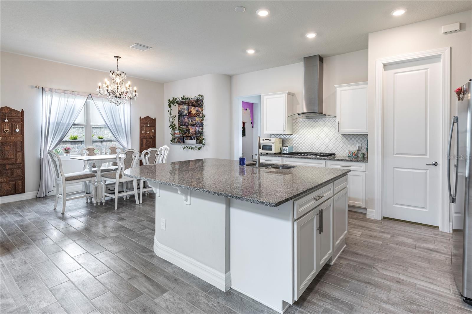 LAKE EMMA SOUND - Residential