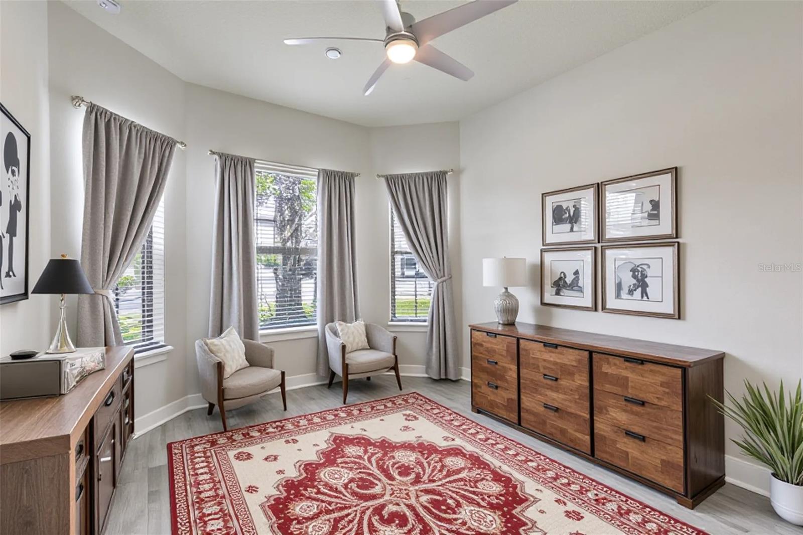 LAKE EMMA SOUND - Residential