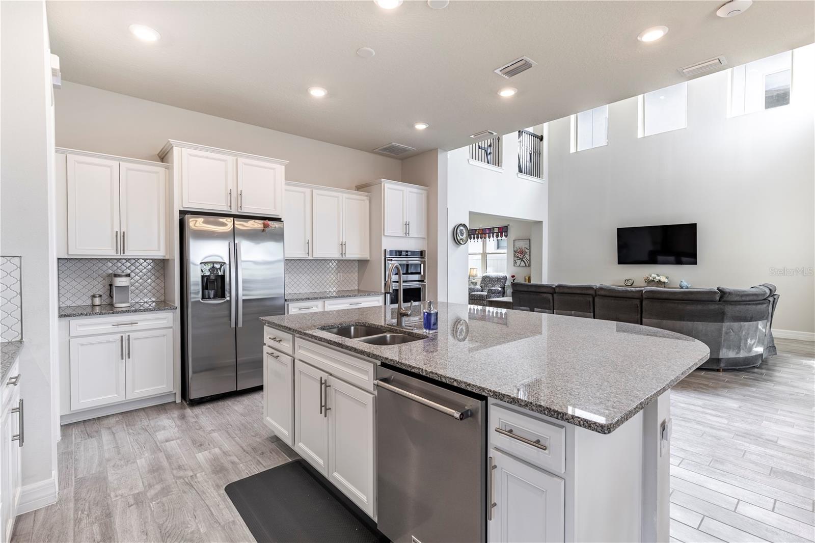 LAKE EMMA SOUND - Residential