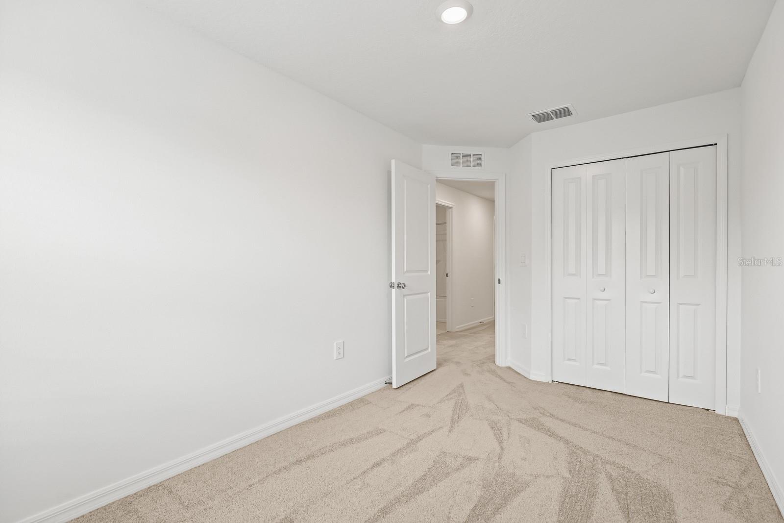 SOUTH SHORE POINTE - Residential Lease