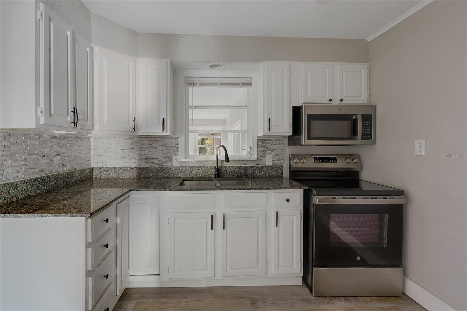 CAROLINA TERRACE ANNEX - Residential