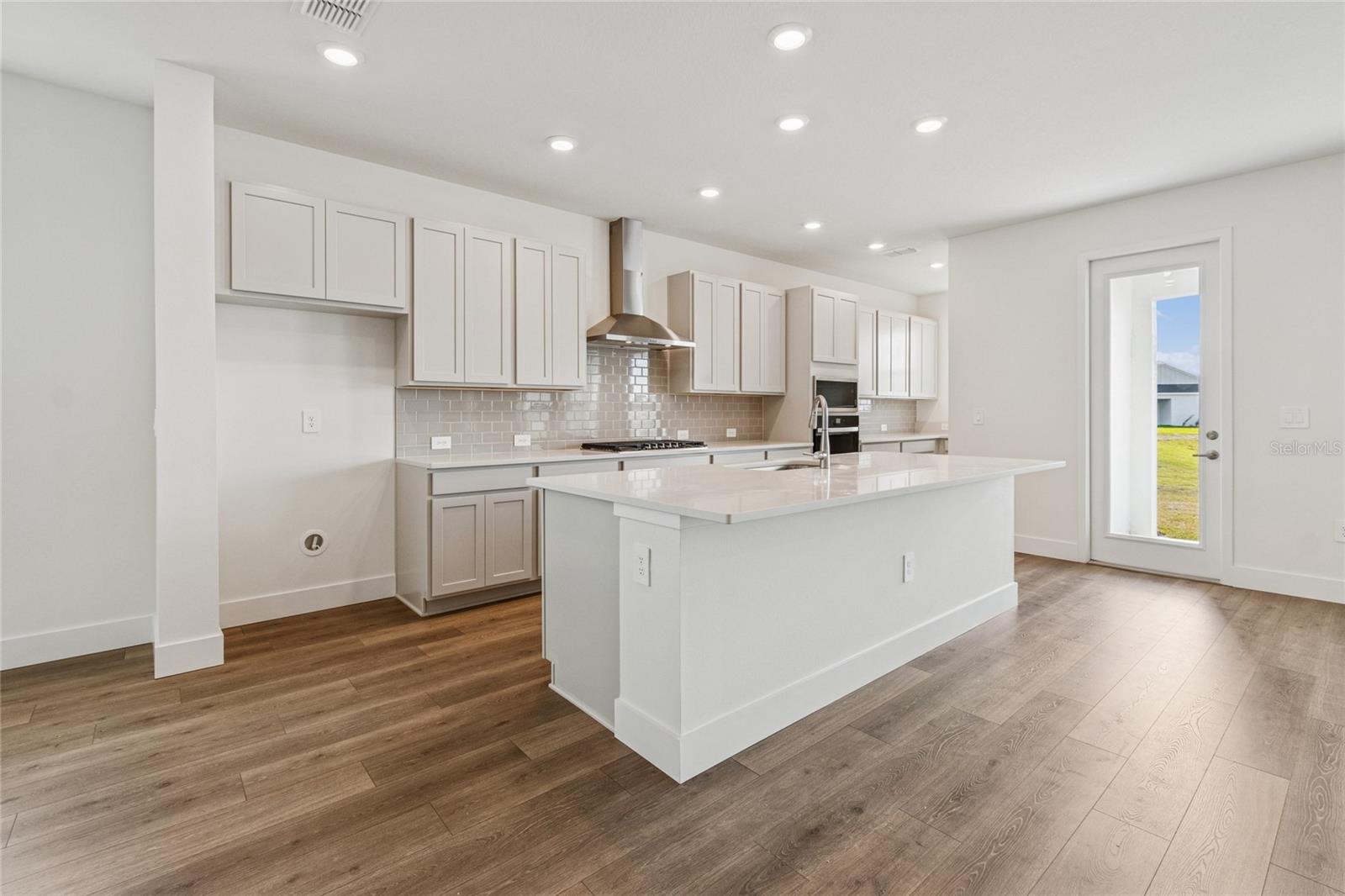 12811 SALTY DOG CROSSING