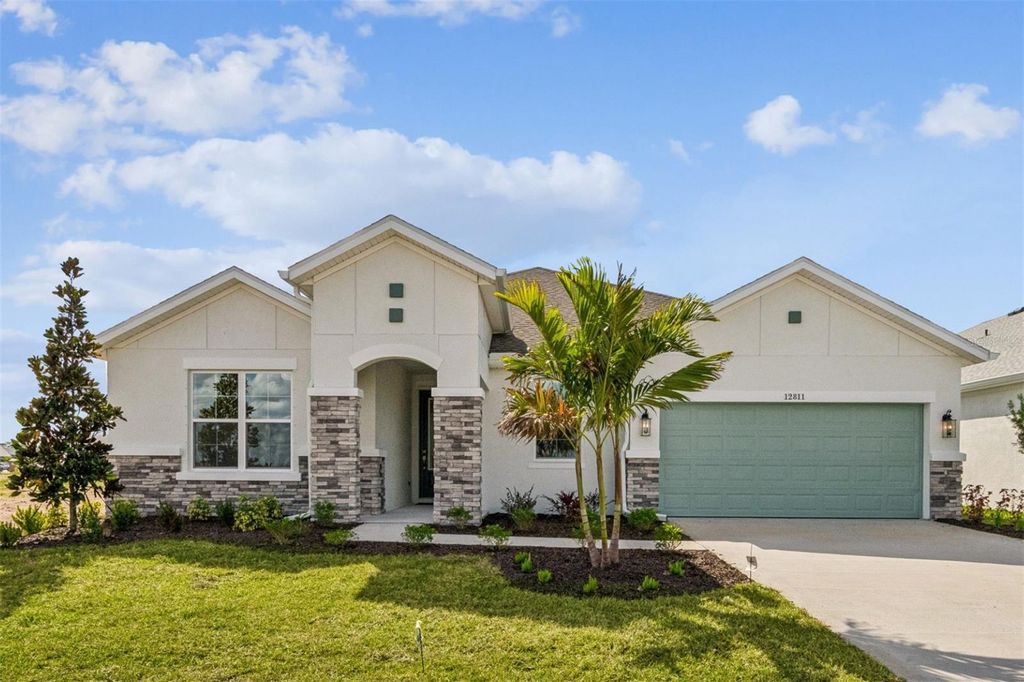 Photo of 12811 Salty Dog Crossing, Palmetto, FL 34221 (MLS # TB8445430)