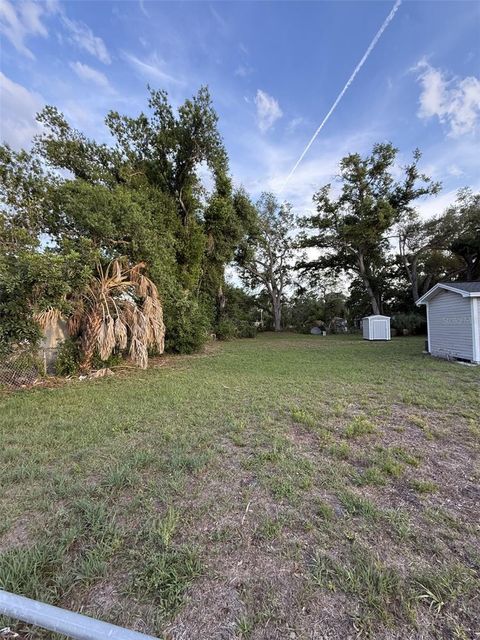 Photo of 1605 E 33rd Avenue, Tampa, FL 33610 (MLS # TB8513880)