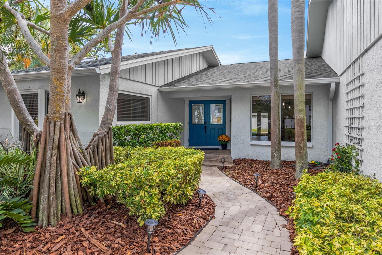 2339 KINGS POINT DRIVE