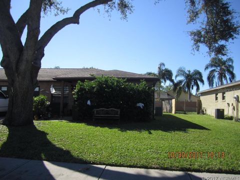 A home in EDGEWATER