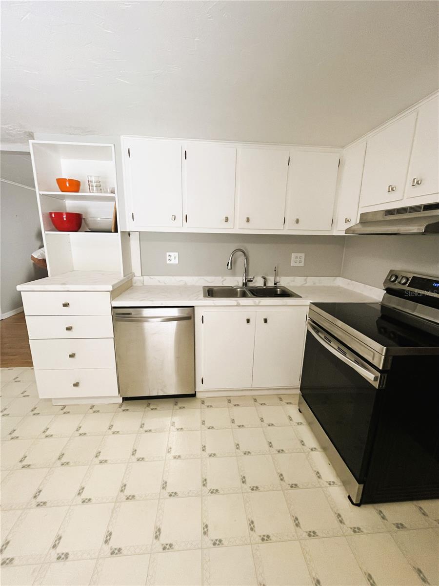 TRAILER ESTATES - Residential Lease