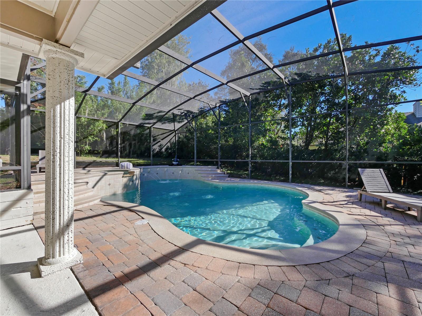 LAKE MARY WOODS - Residential