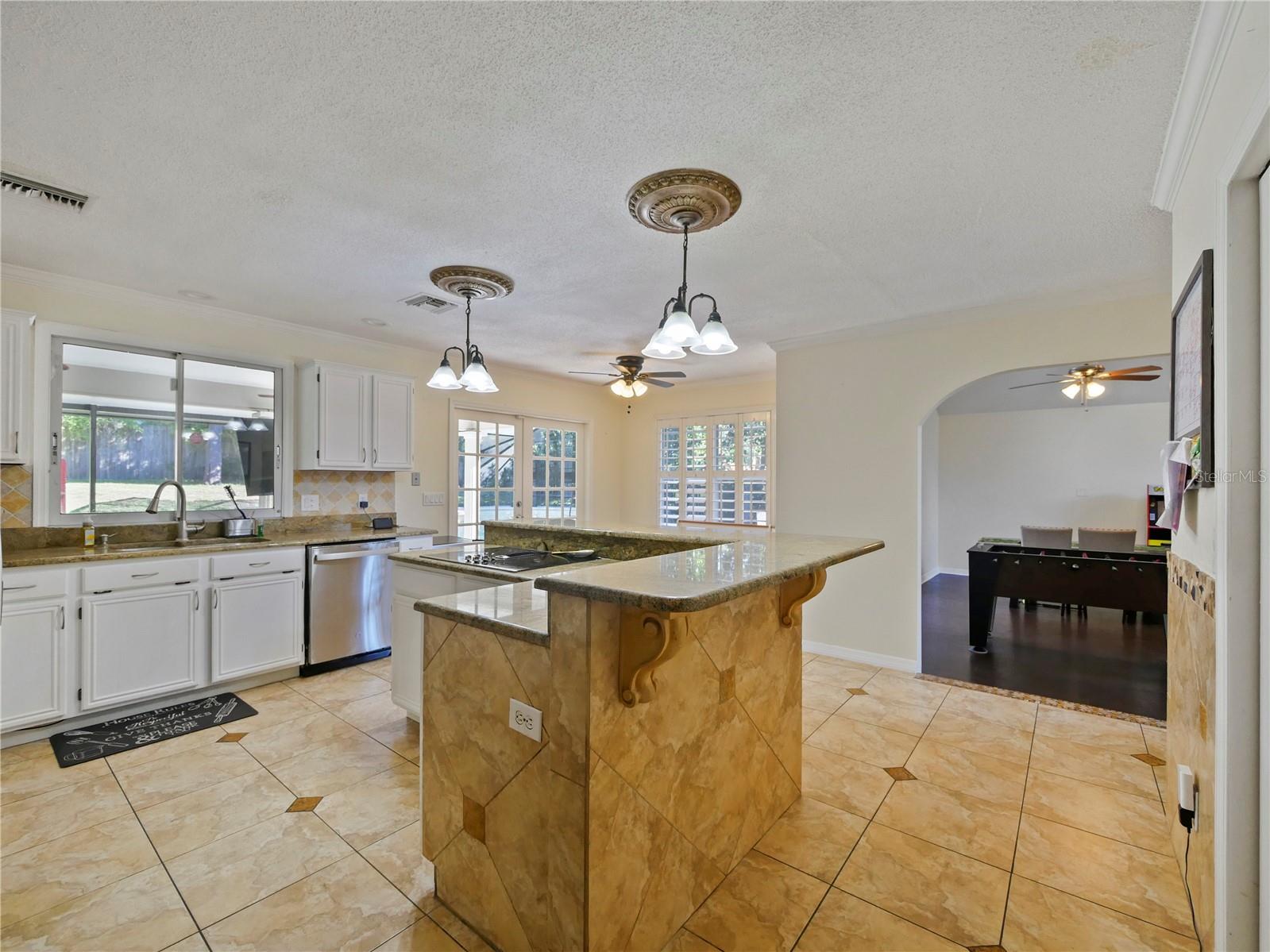 LAKE MARY WOODS - Residential