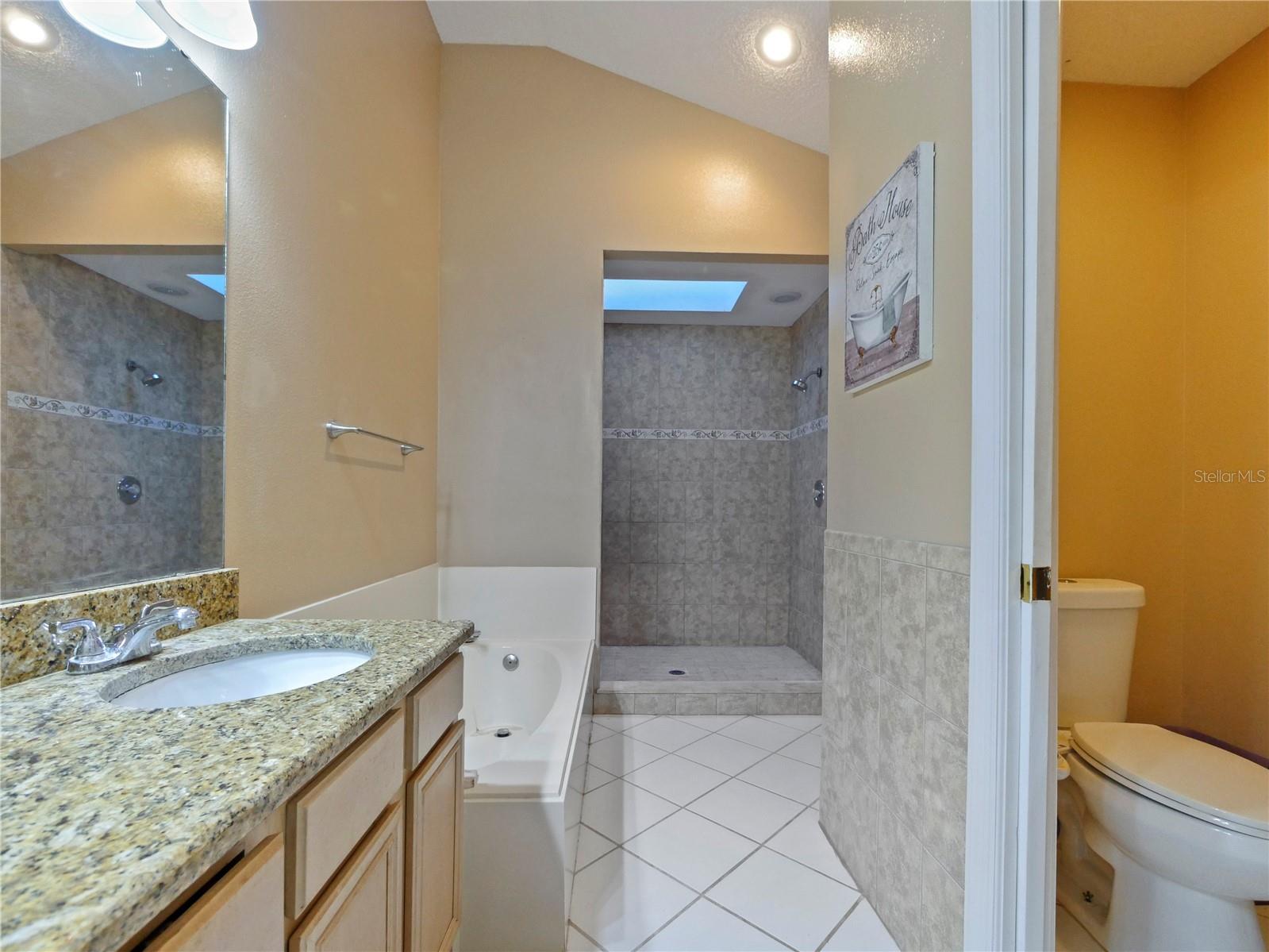 LAKE MARY WOODS - Residential