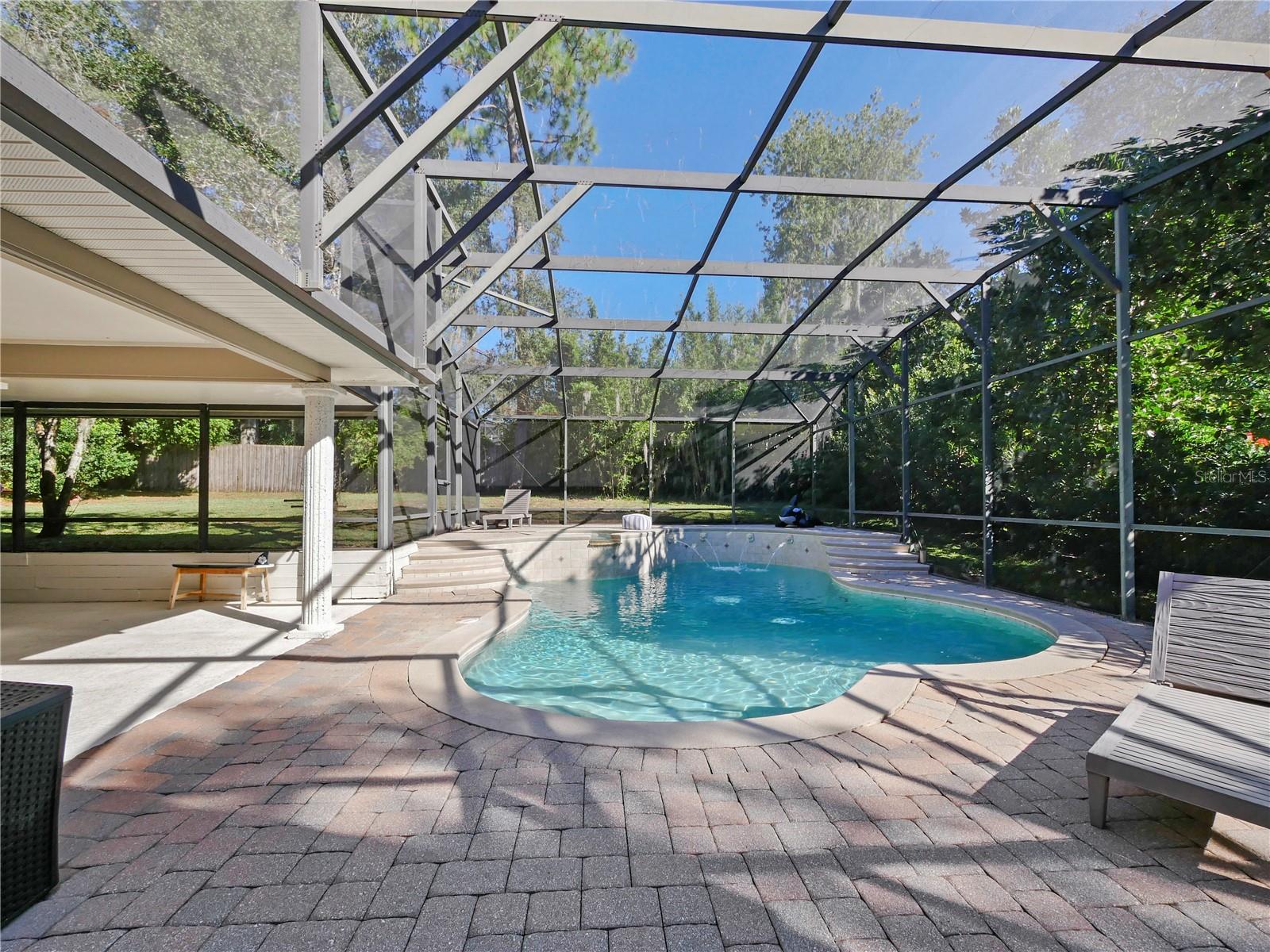 LAKE MARY WOODS - Residential