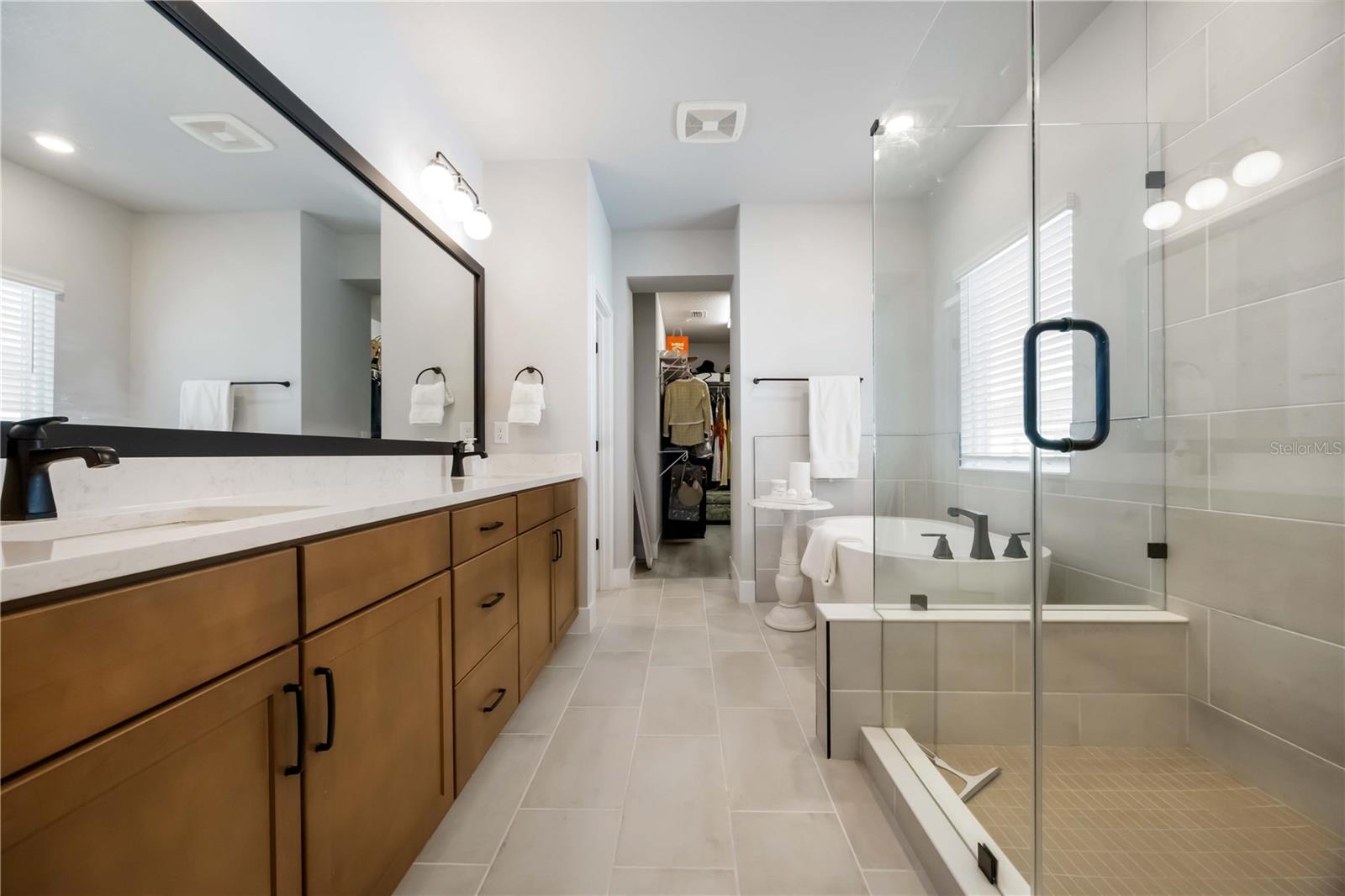 EMERALD LNDG/WATERSIDE - Residential