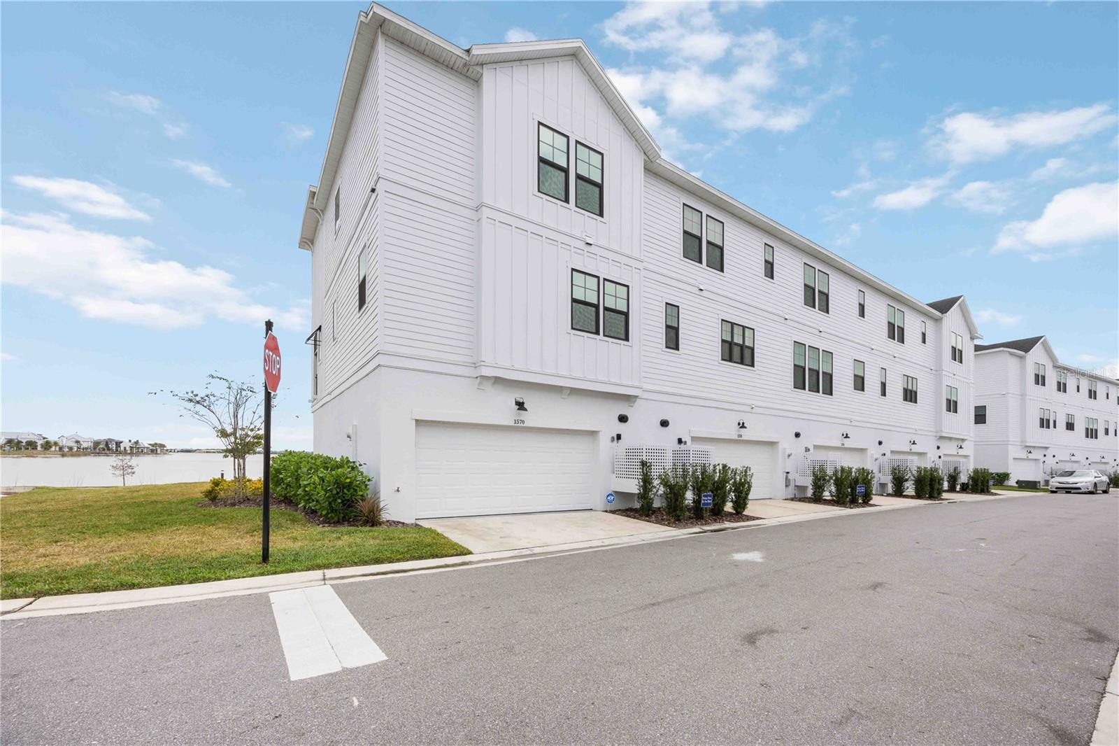 EMERALD LNDG/WATERSIDE - Residential