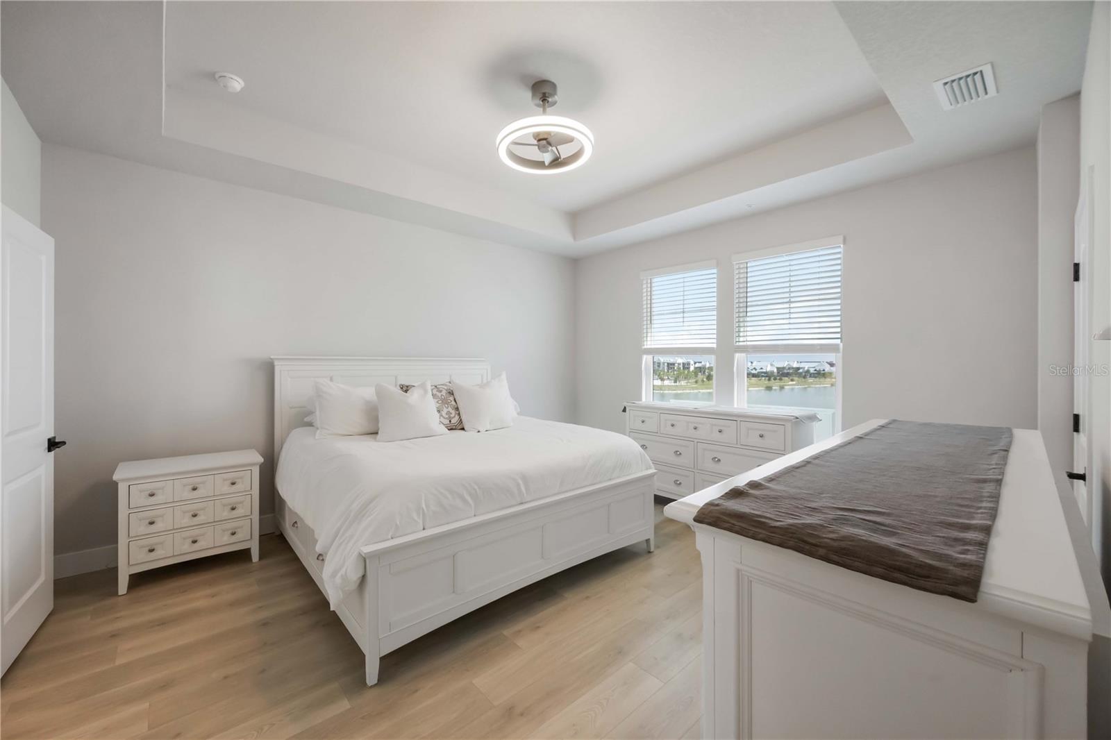 EMERALD LNDG/WATERSIDE - Residential