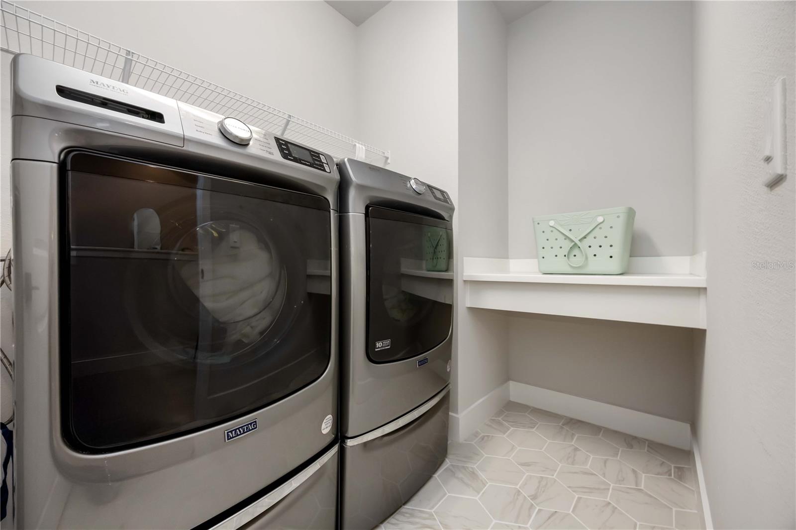 EMERALD LNDG/WATERSIDE - Residential