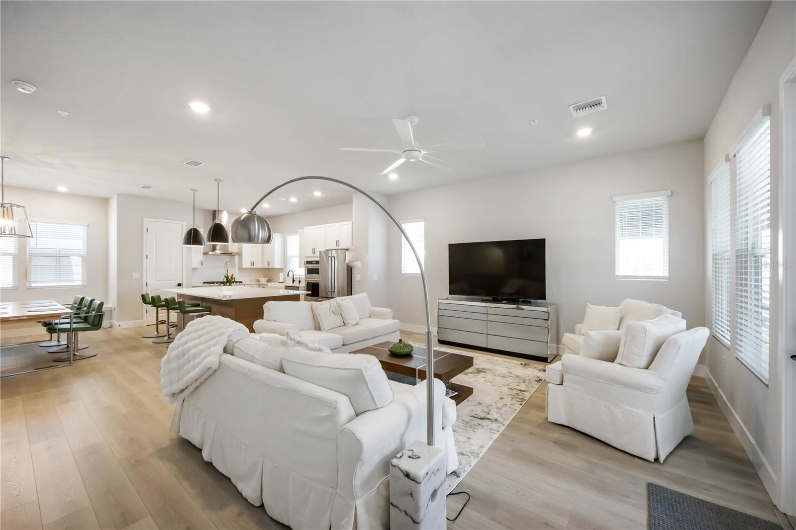 EMERALD LNDG/WATERSIDE - Residential