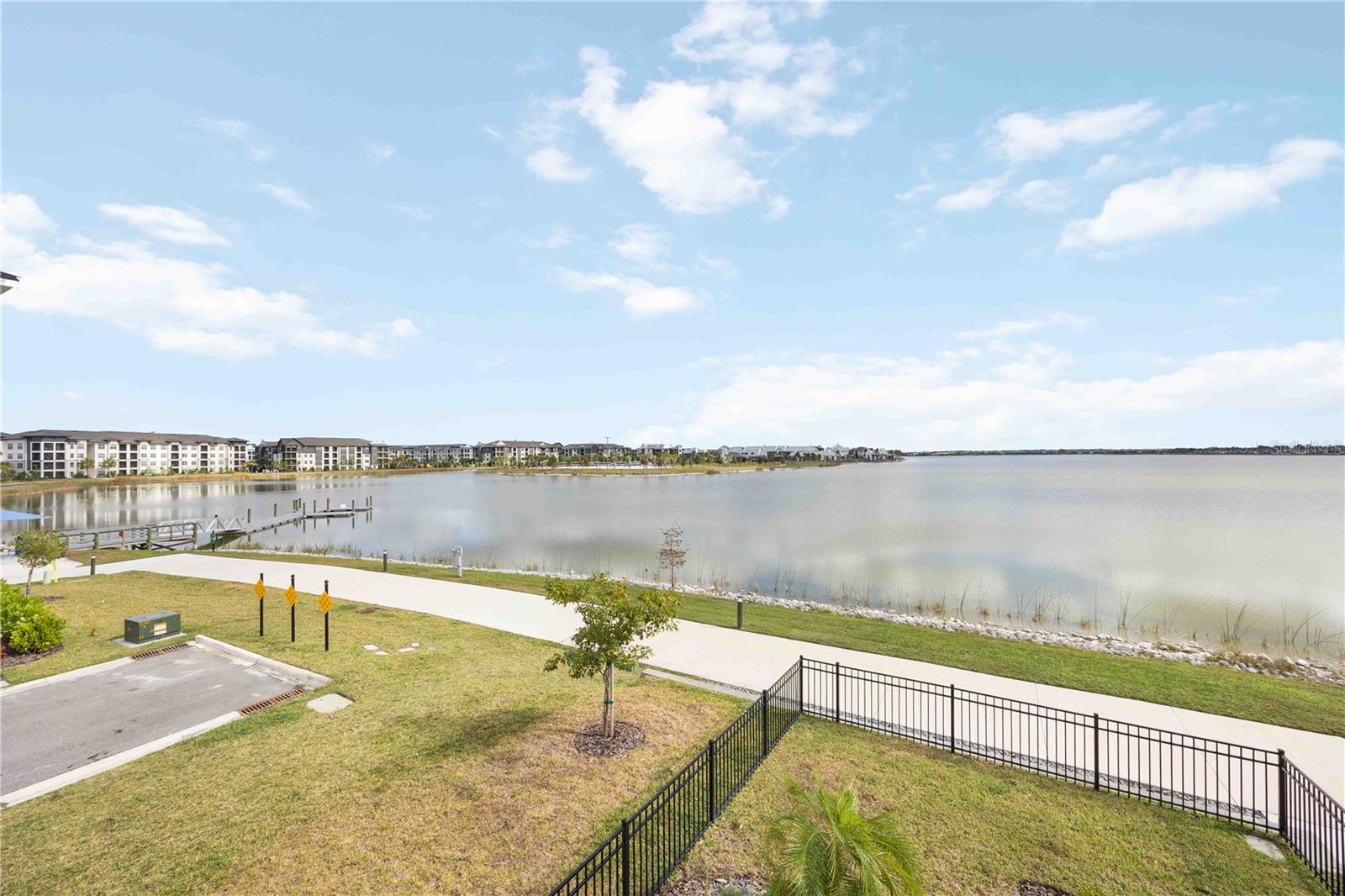 EMERALD LNDG/WATERSIDE - Residential