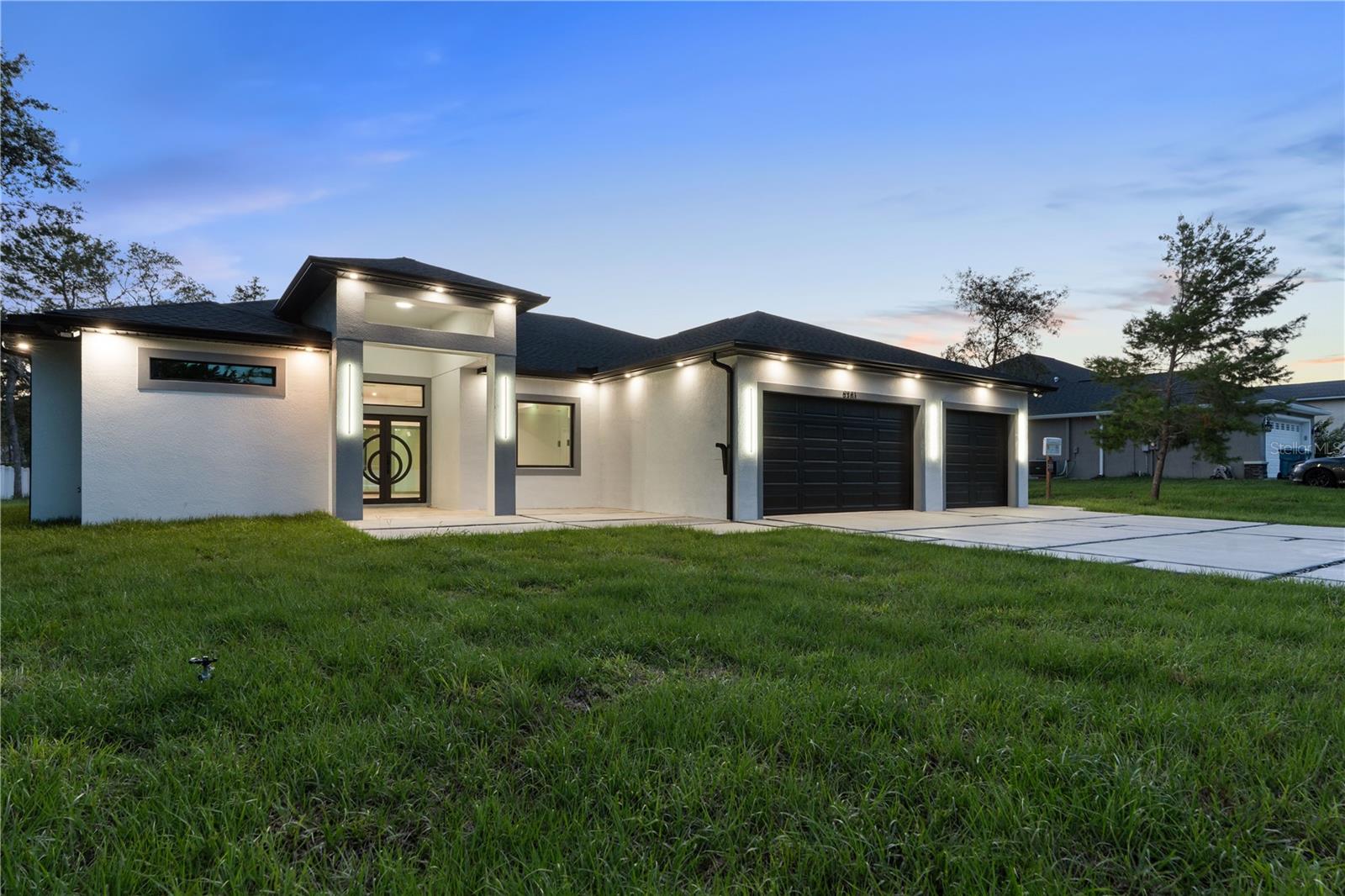 ROYAL HIGHLANDS - Residential