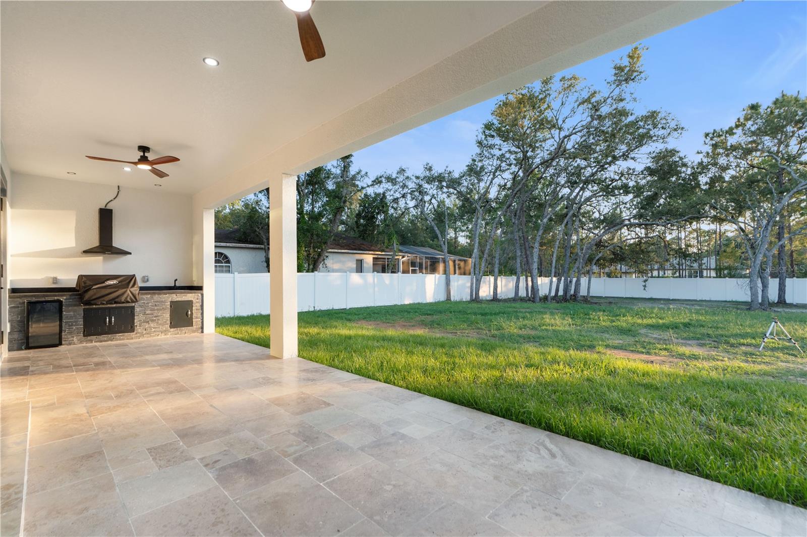 ROYAL HIGHLANDS - Residential