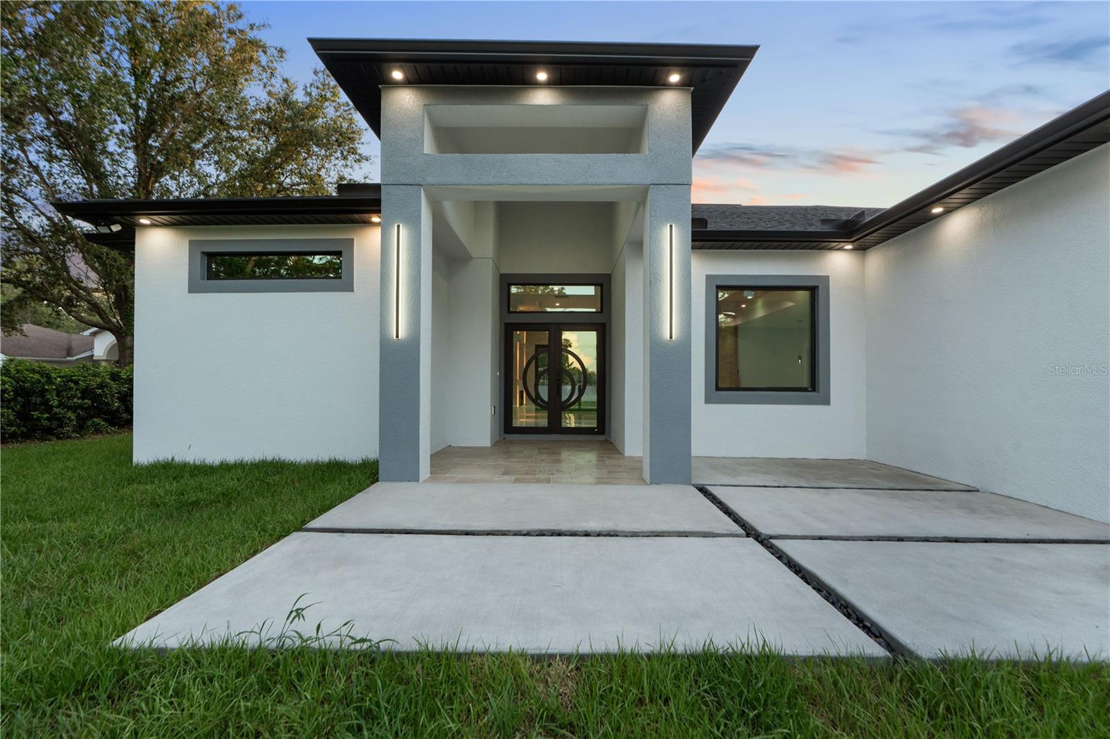 ROYAL HIGHLANDS - Residential