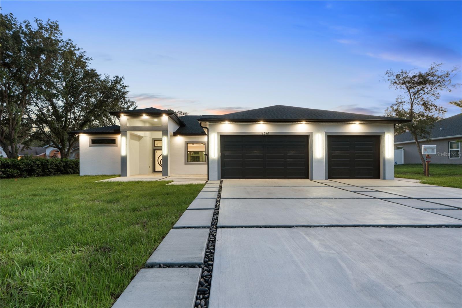 ROYAL HIGHLANDS - Residential