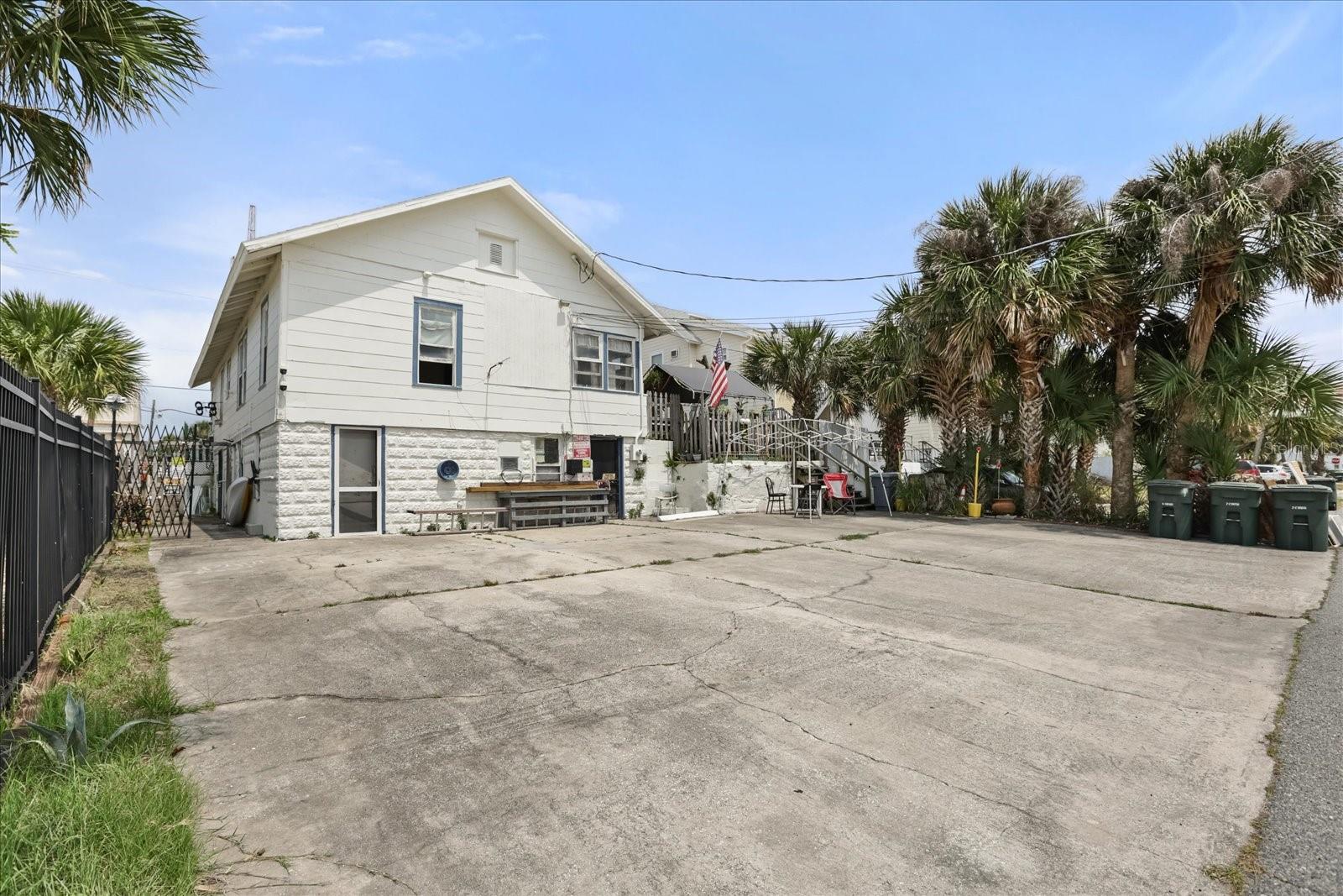 ROGERS SEABREEZE - Commercial Sale
