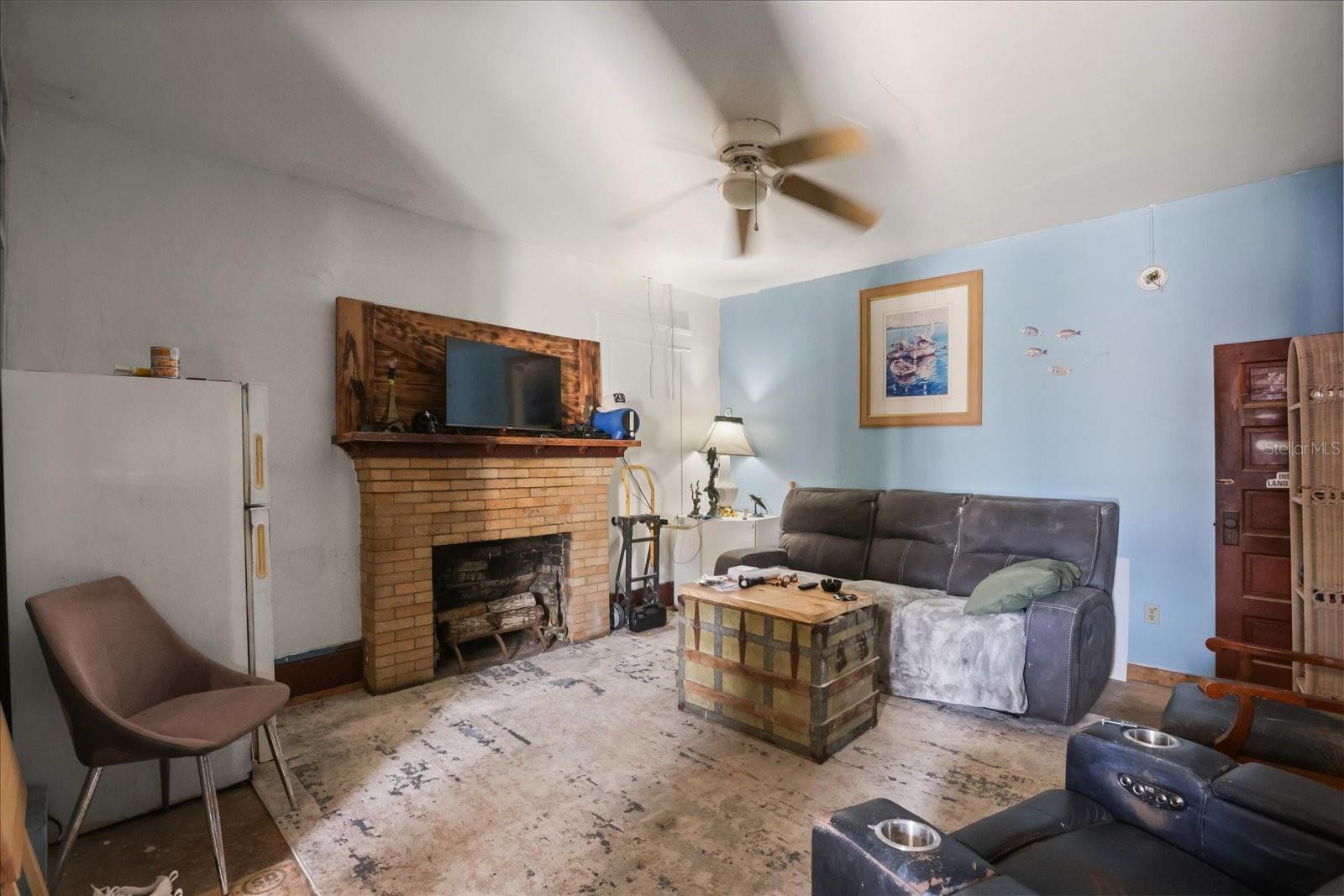 ROGERS SEABREEZE - Commercial Sale