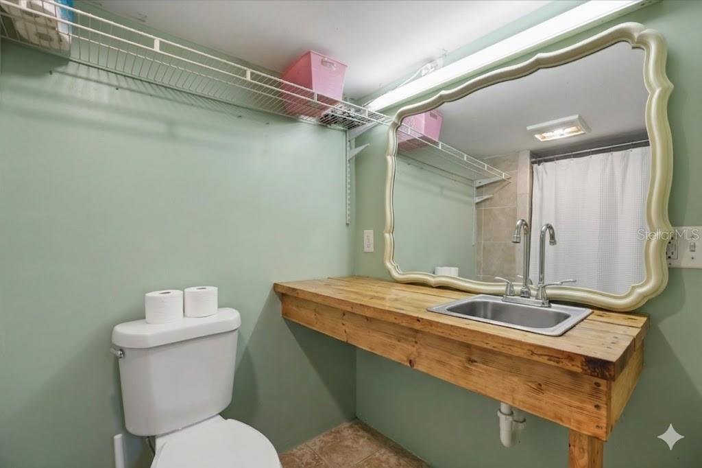 ROGERS SEABREEZE - Commercial Sale