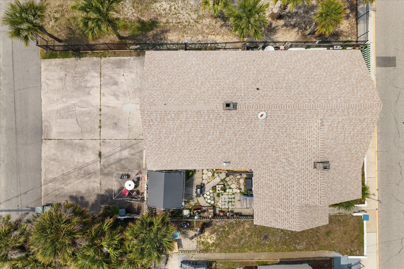 ROGERS SEABREEZE - Commercial Sale