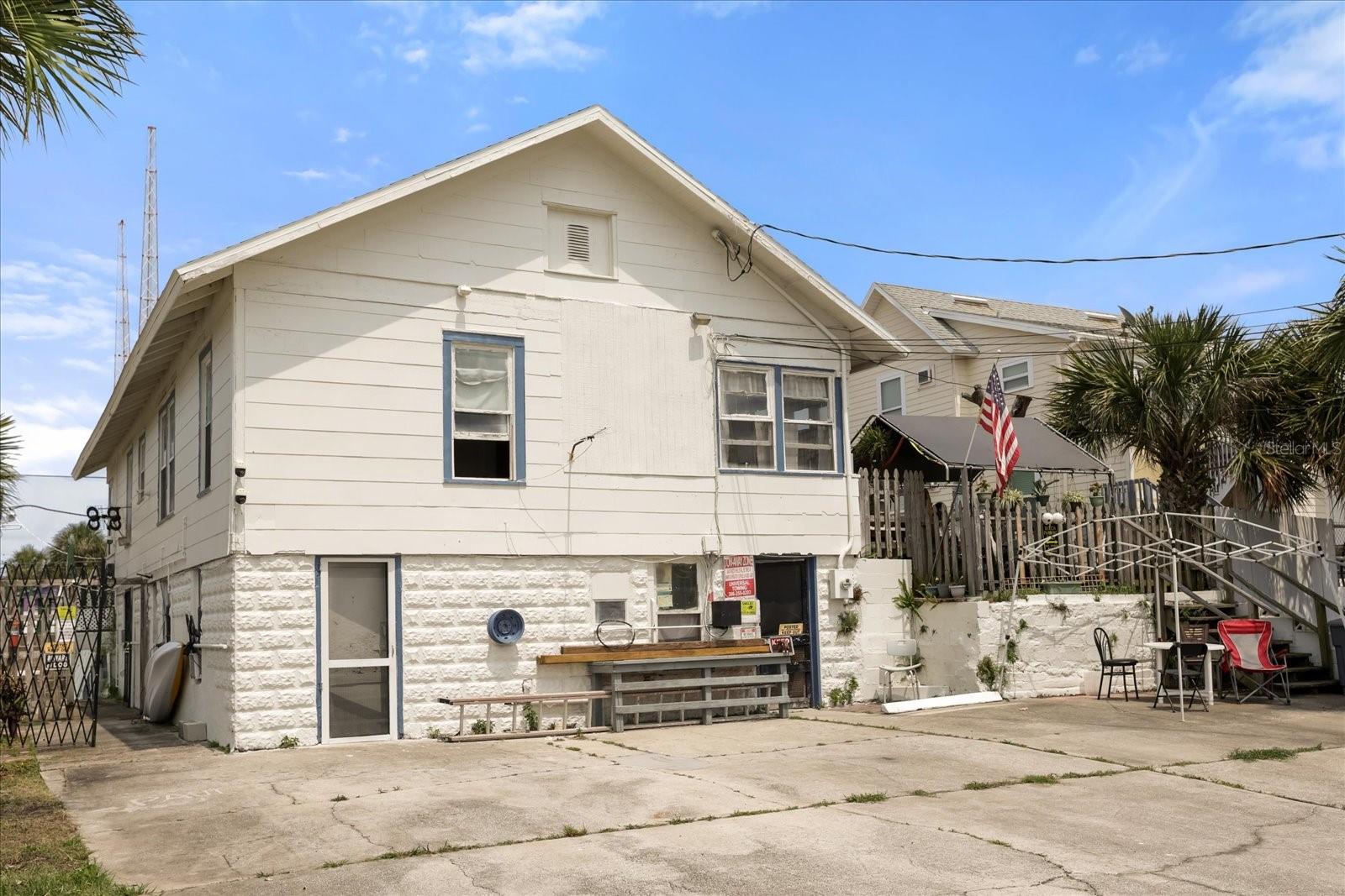 ROGERS SEABREEZE - Commercial Sale